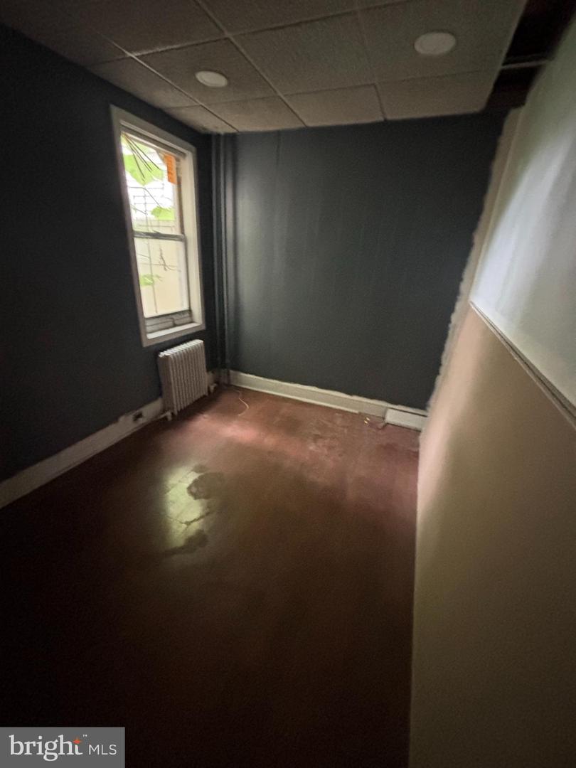 3141 Richmond St Property Photo 5