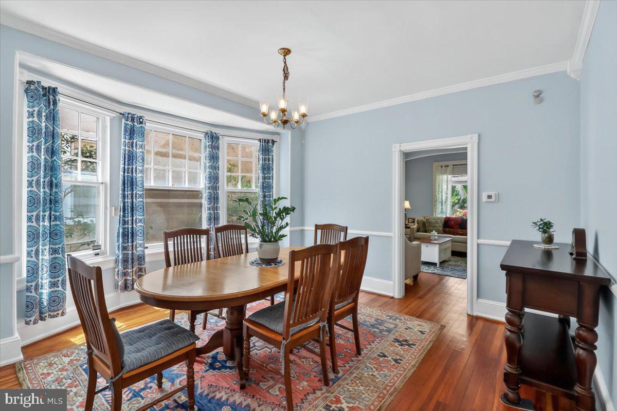 18 W Gravers Ln Property Photo 6