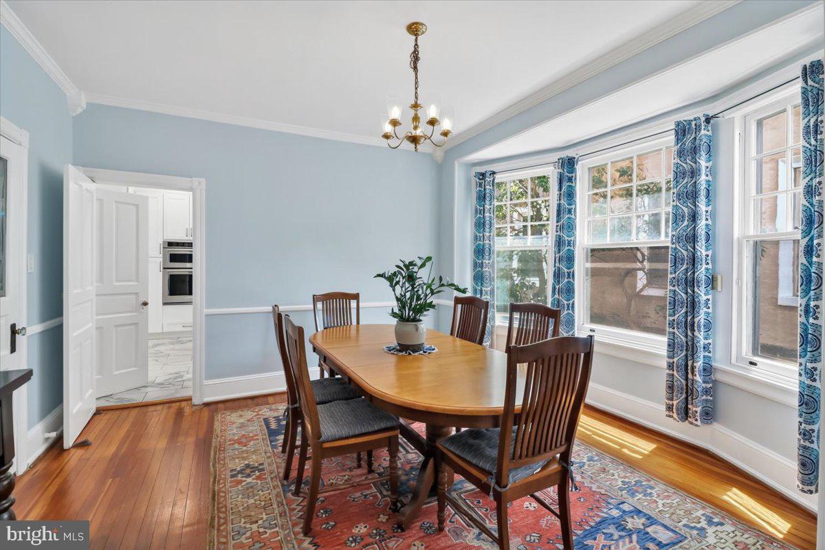 18 W Gravers Ln Property Photo 8