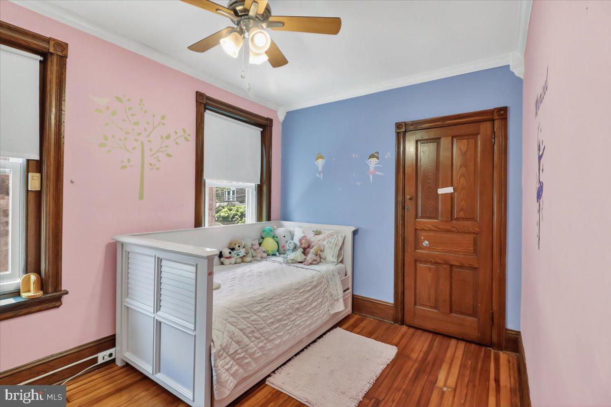 18 W Gravers Ln Property Photo 19