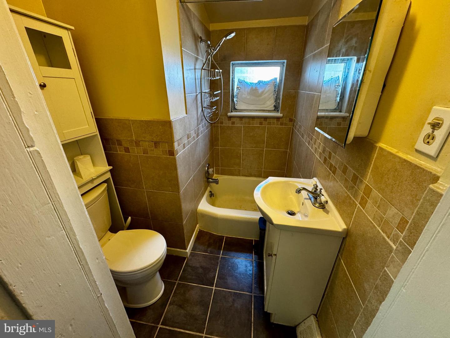 1131 Cottman Ave Property Photo 15