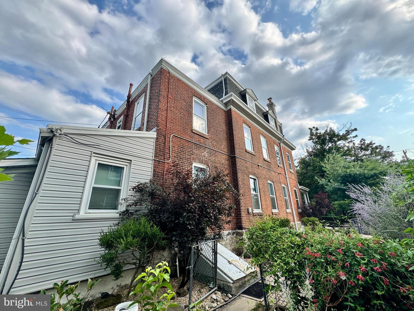 1131 Cottman Ave Property Photo 23