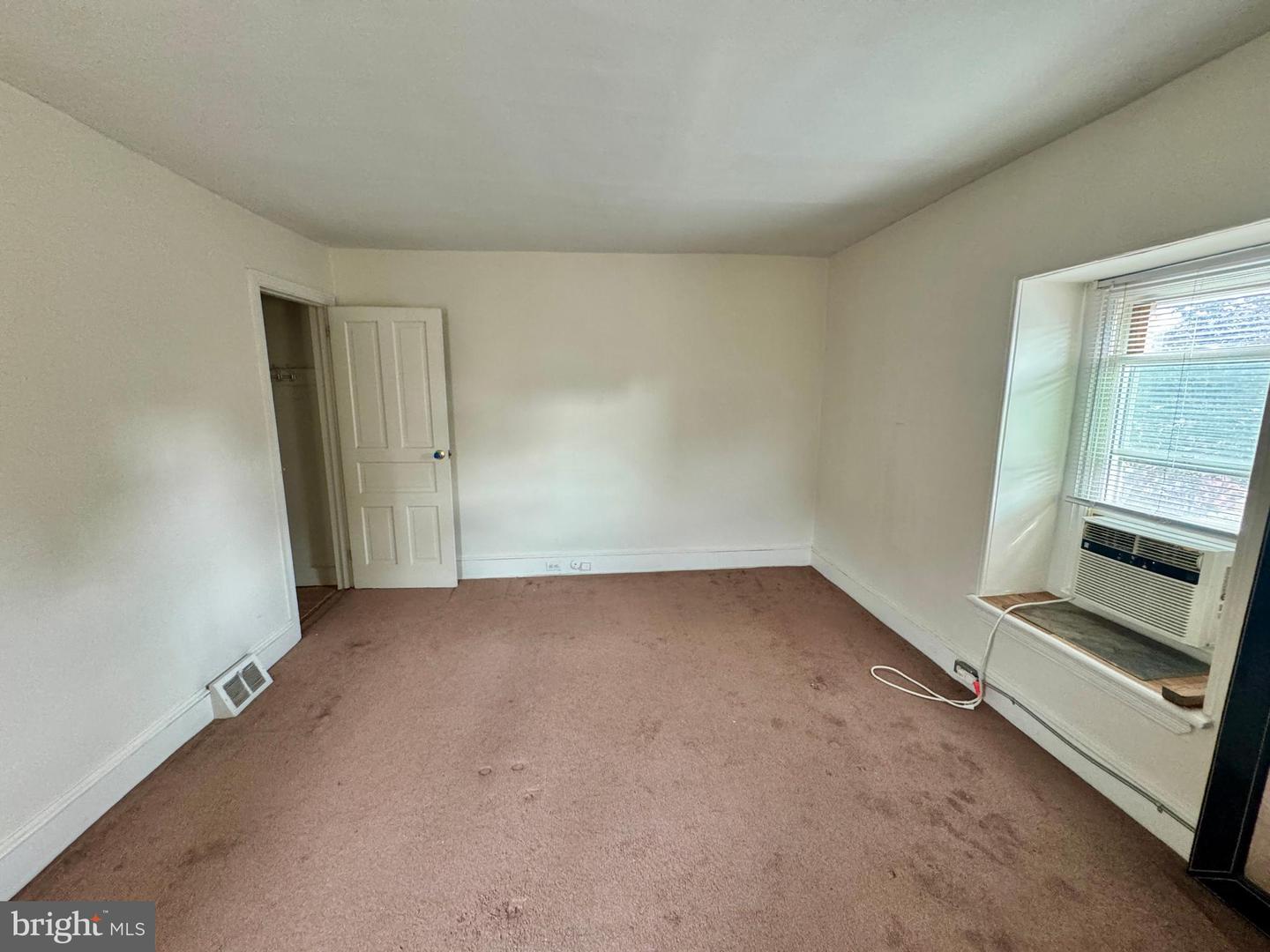 1131 Cottman Ave Property Photo 36