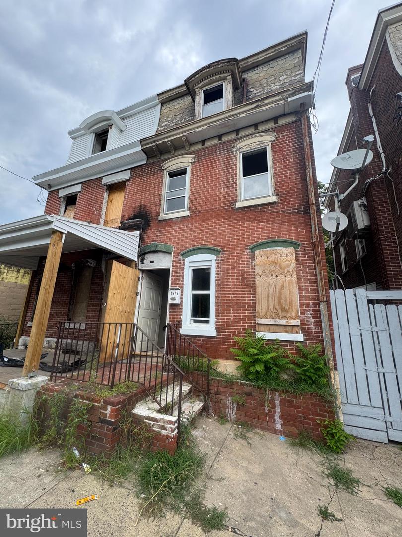 1513 ARROTT ST Property Photo 1