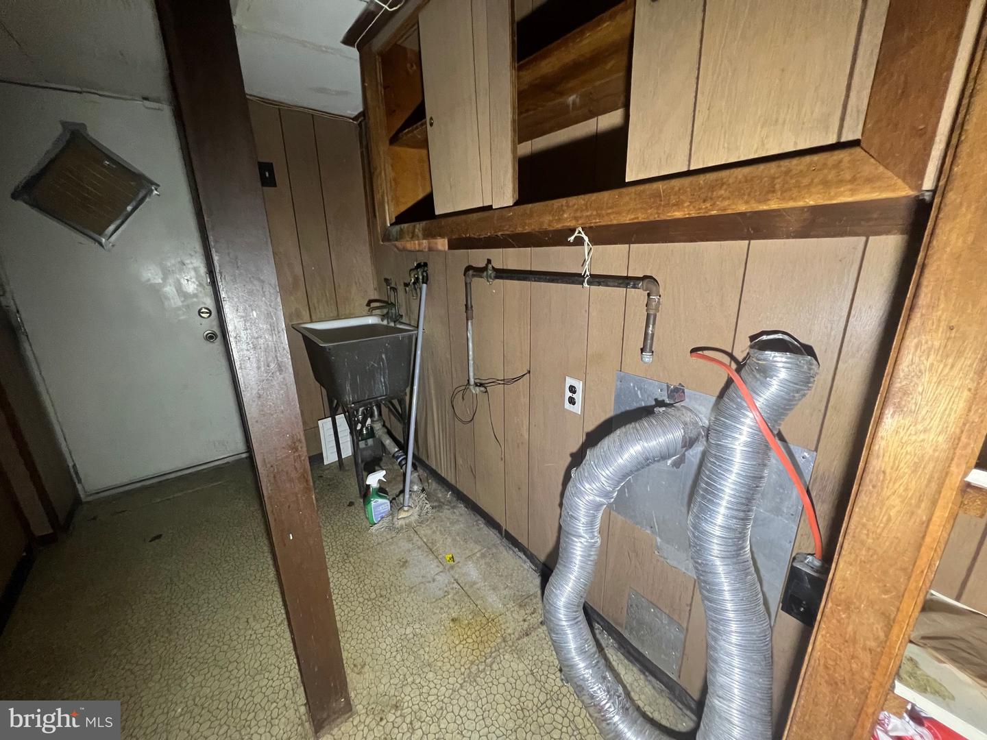 6715 Rutland St Property Photo 23