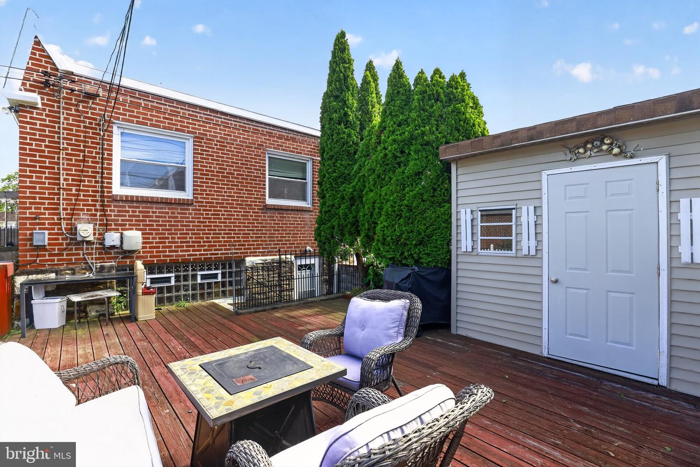 9952 Woodfern Rd Property Photo 12
