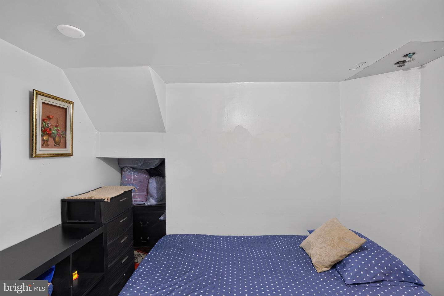 9952 Woodfern Rd Property Photo 25