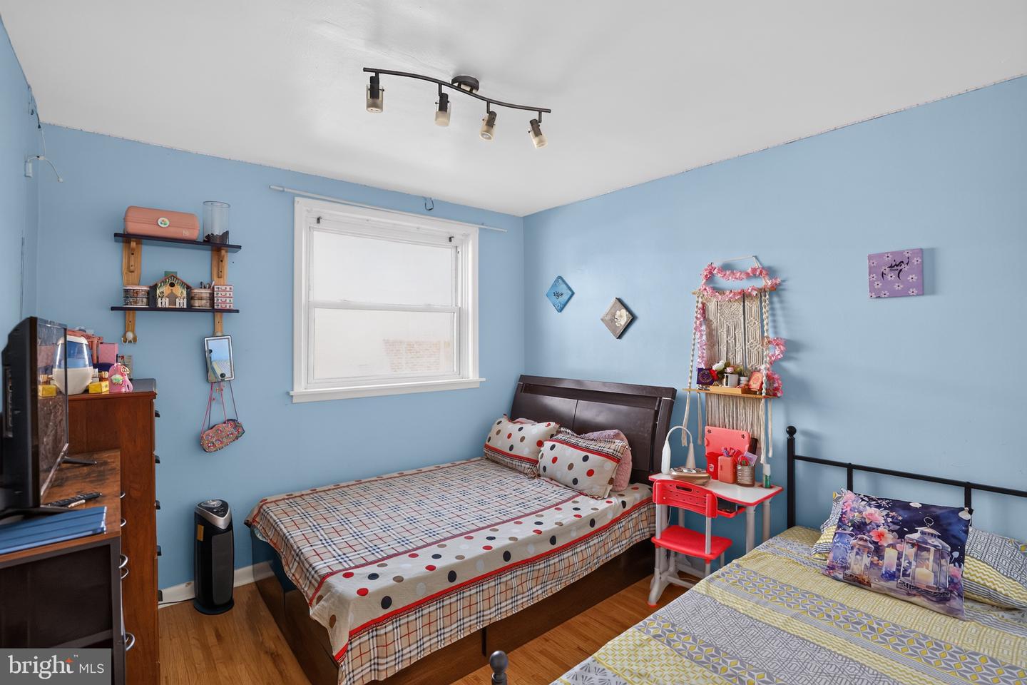 9952 Woodfern Rd Property Photo 35