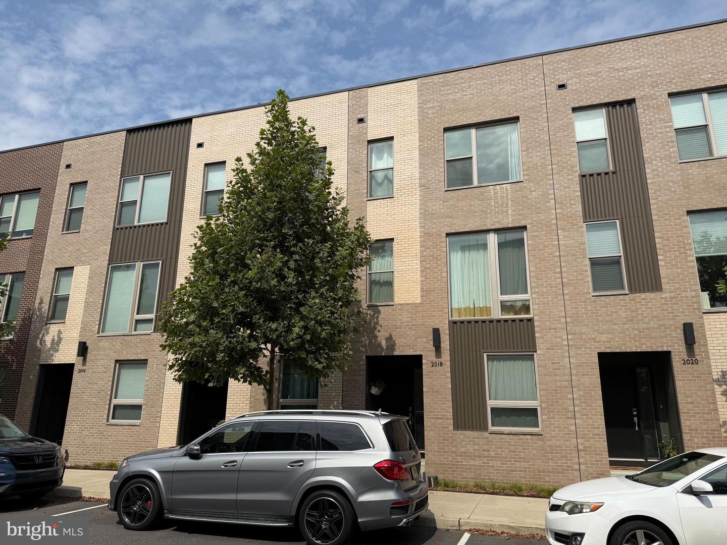 2018 Northbank Pl Property Photo 3
