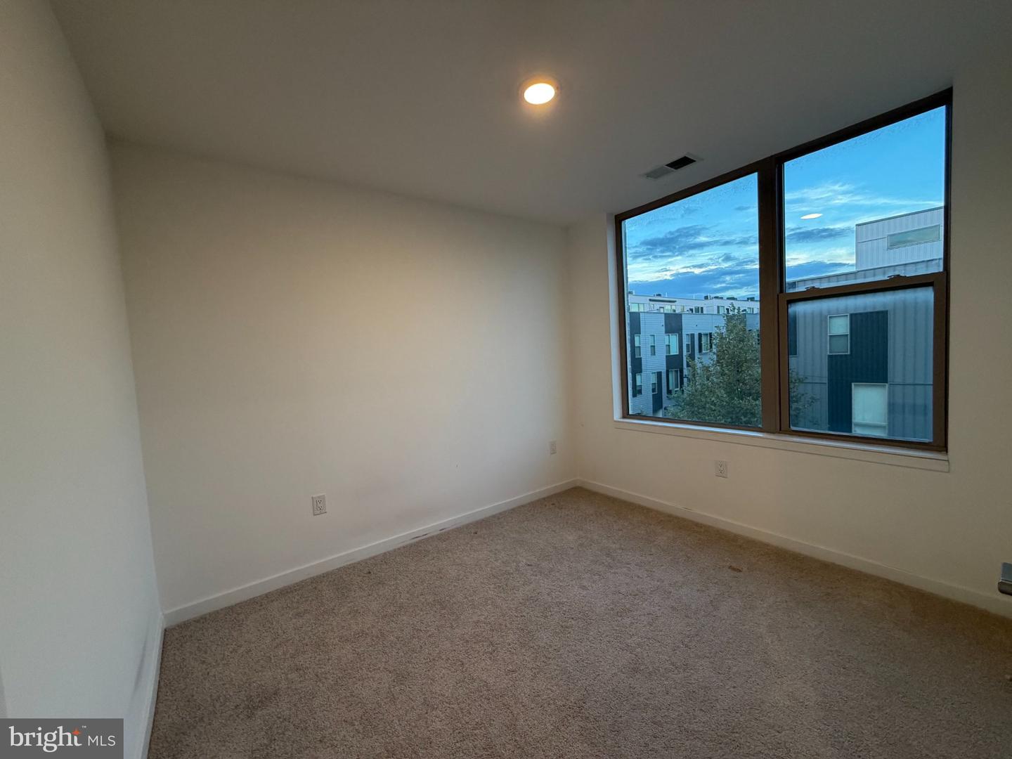 2018 Northbank Pl Property Photo 17