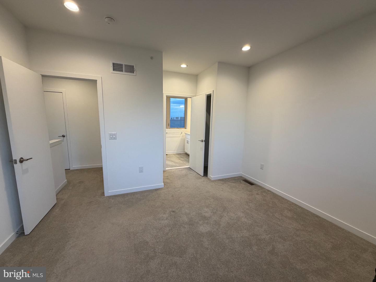 2018 Northbank Pl Property Photo 21