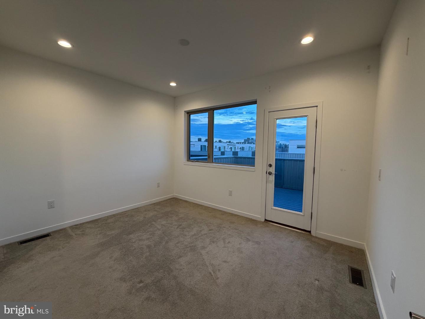 2018 Northbank Pl Property Photo 25