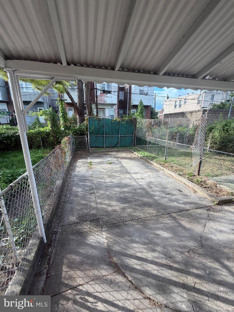 7228 Hegerman St Property Photo 2