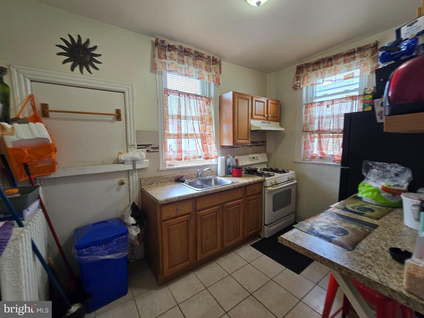 6240 Chestnut St Property Photo 7