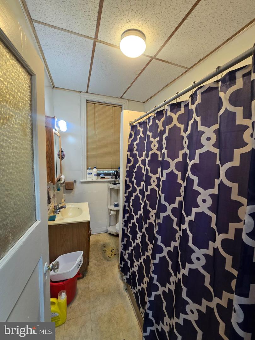 6240 Chestnut St Property Photo 20