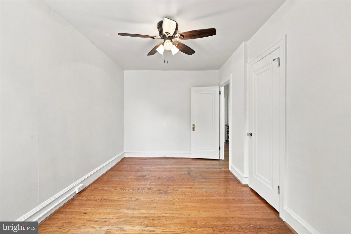 6493 Woodcrest Ave Property Photo 19