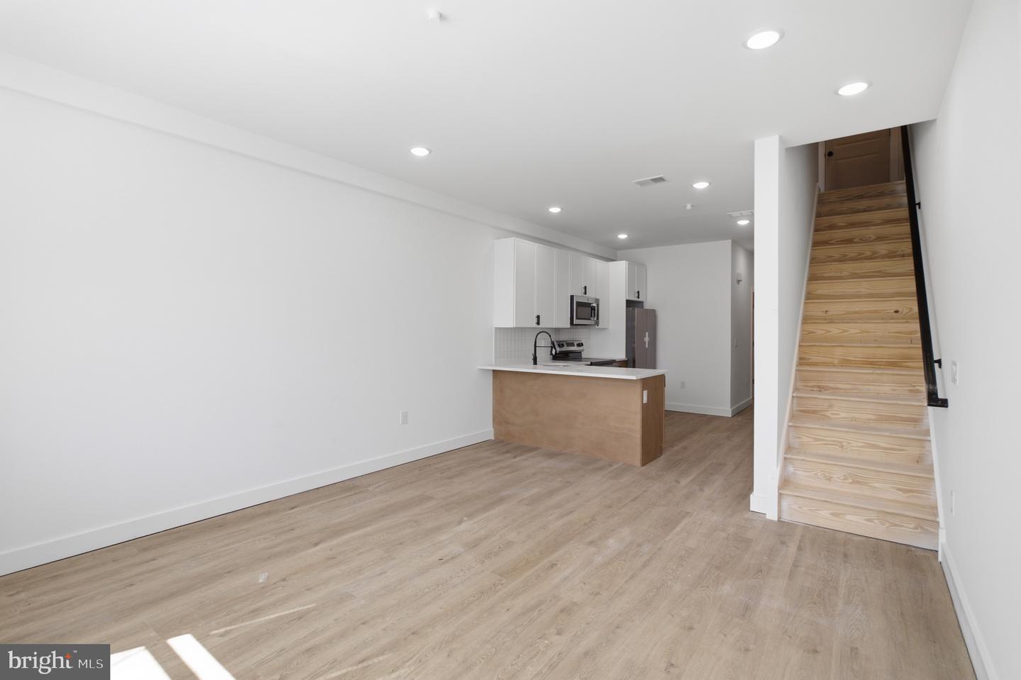 2554 N 12th St #2 Property Photo 8