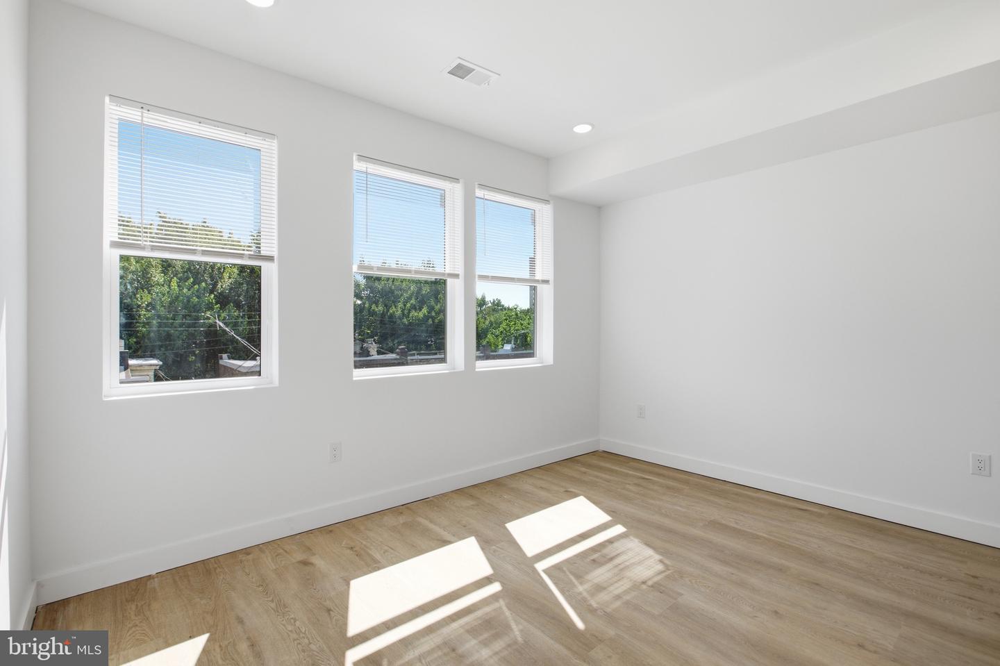 2554 N 12th St #2 Property Photo 14
