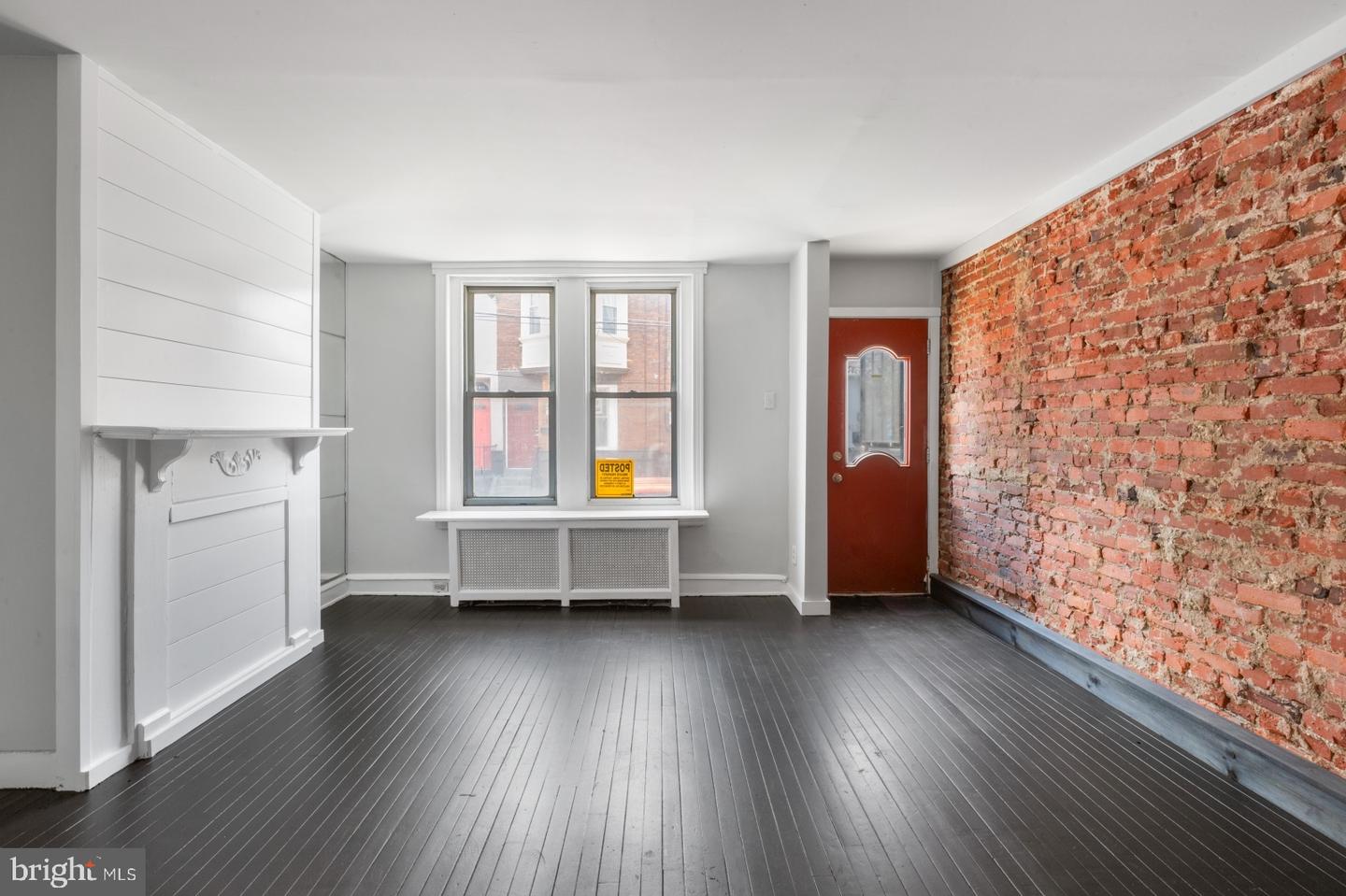 2341 Watkins St Property Photo 4