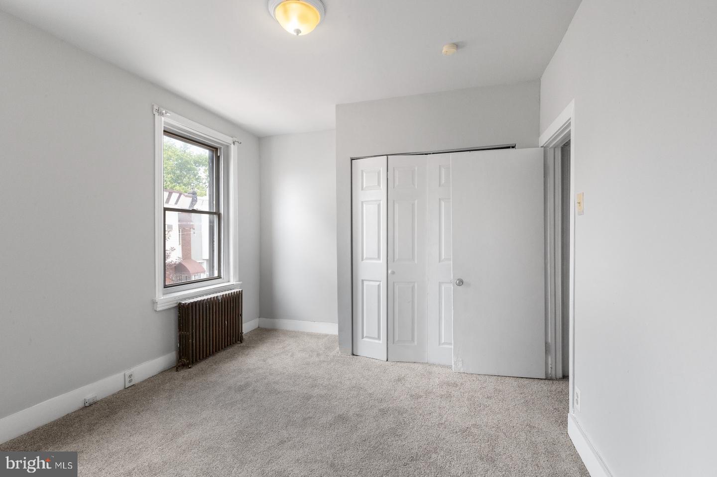 2341 Watkins St Property Photo 15