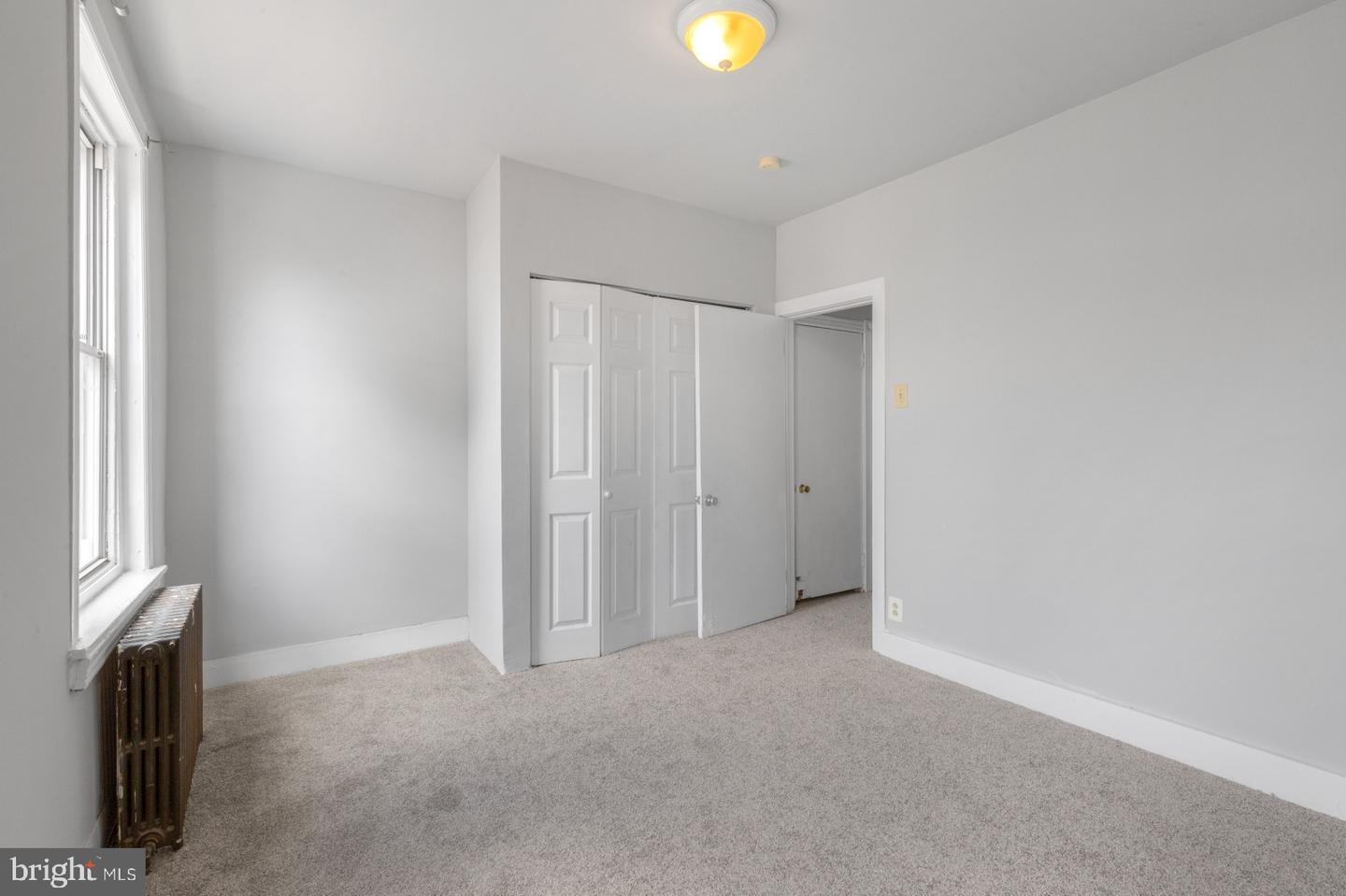 2341 Watkins St Property Photo 16