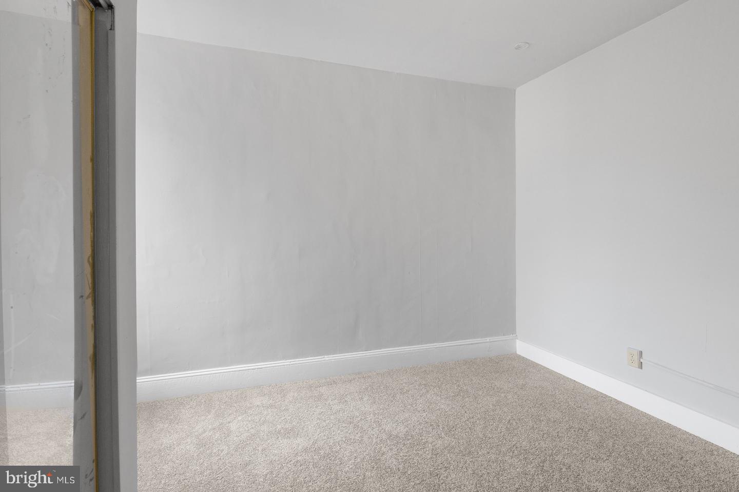 2341 Watkins St Property Photo 19