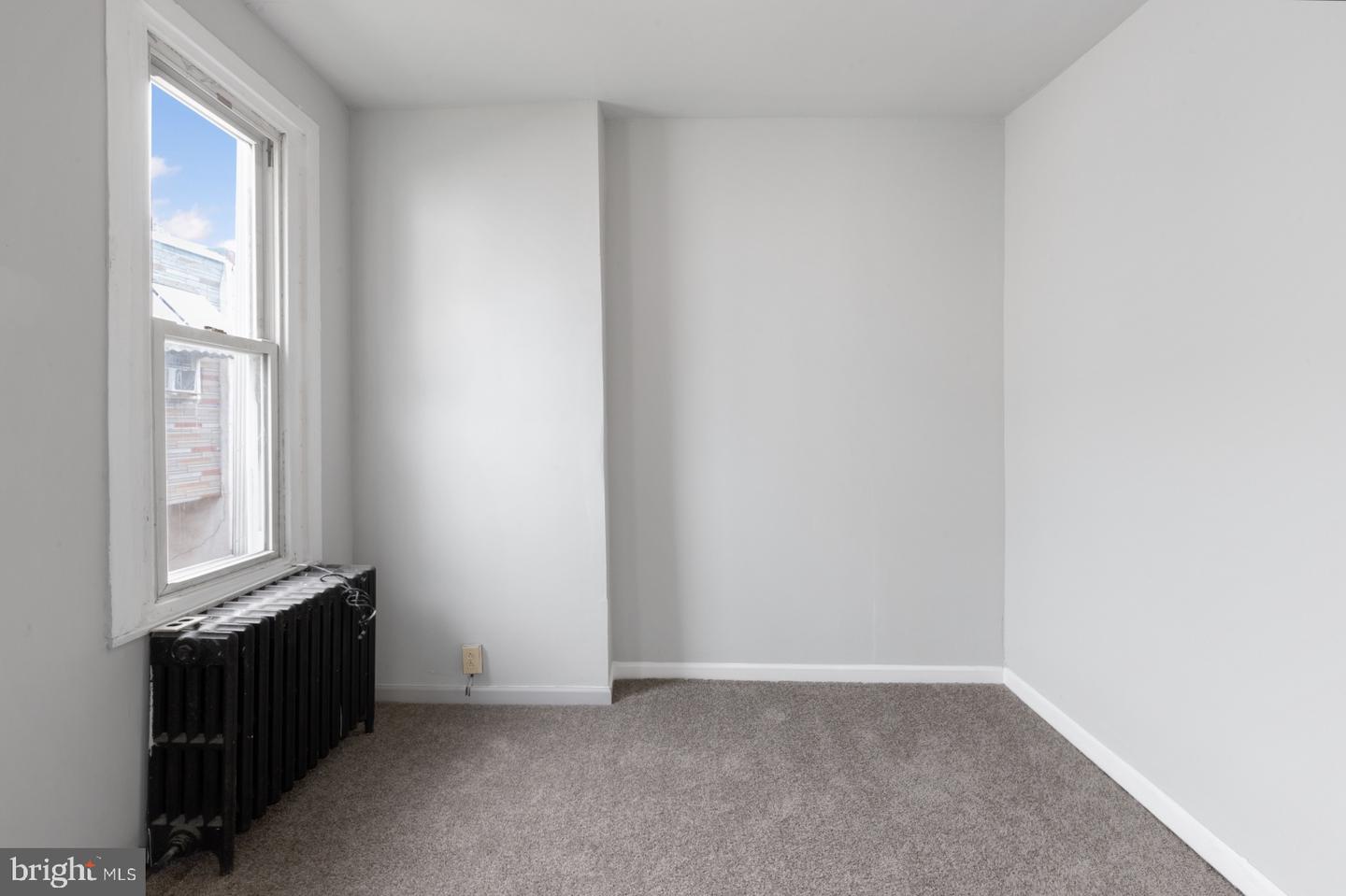 2341 Watkins St Property Photo 24
