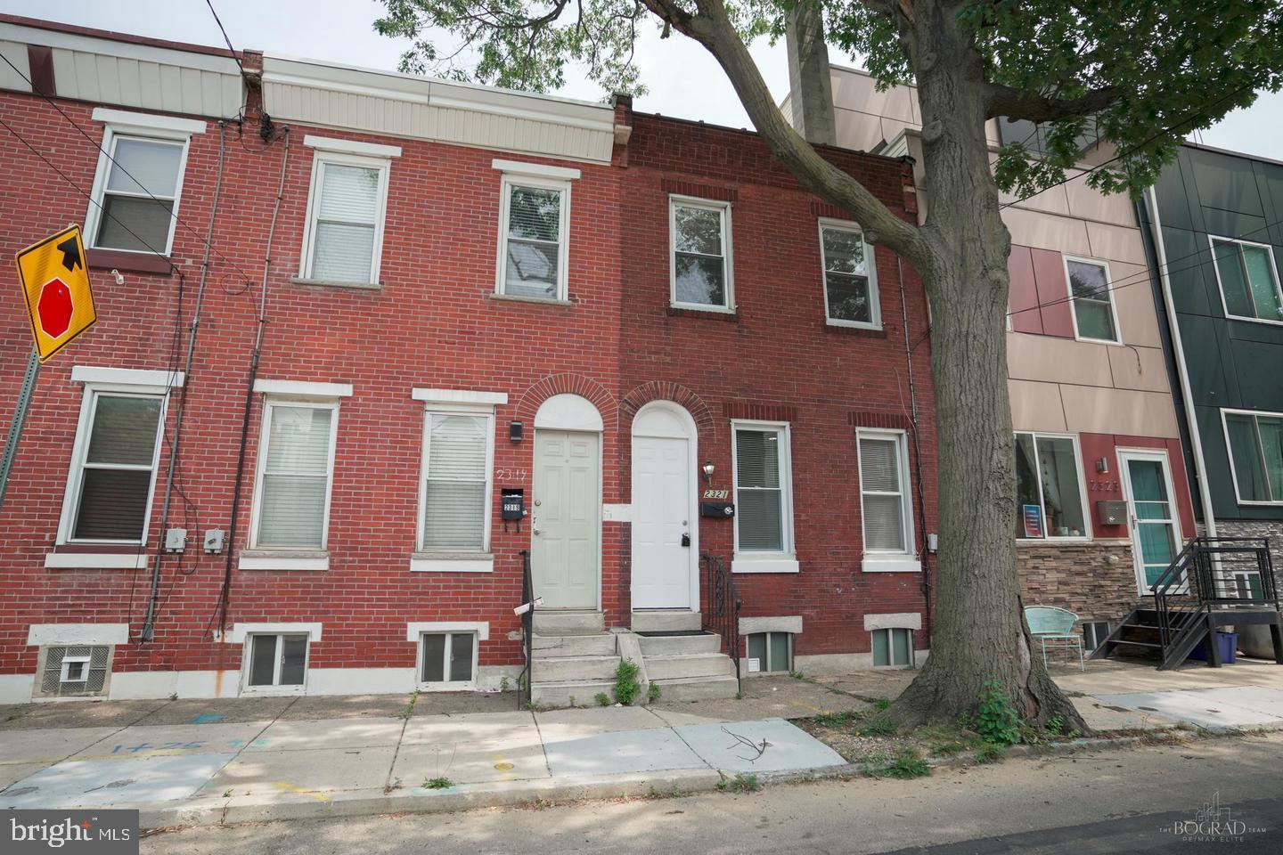 2321 E Boston St Property Photo 2