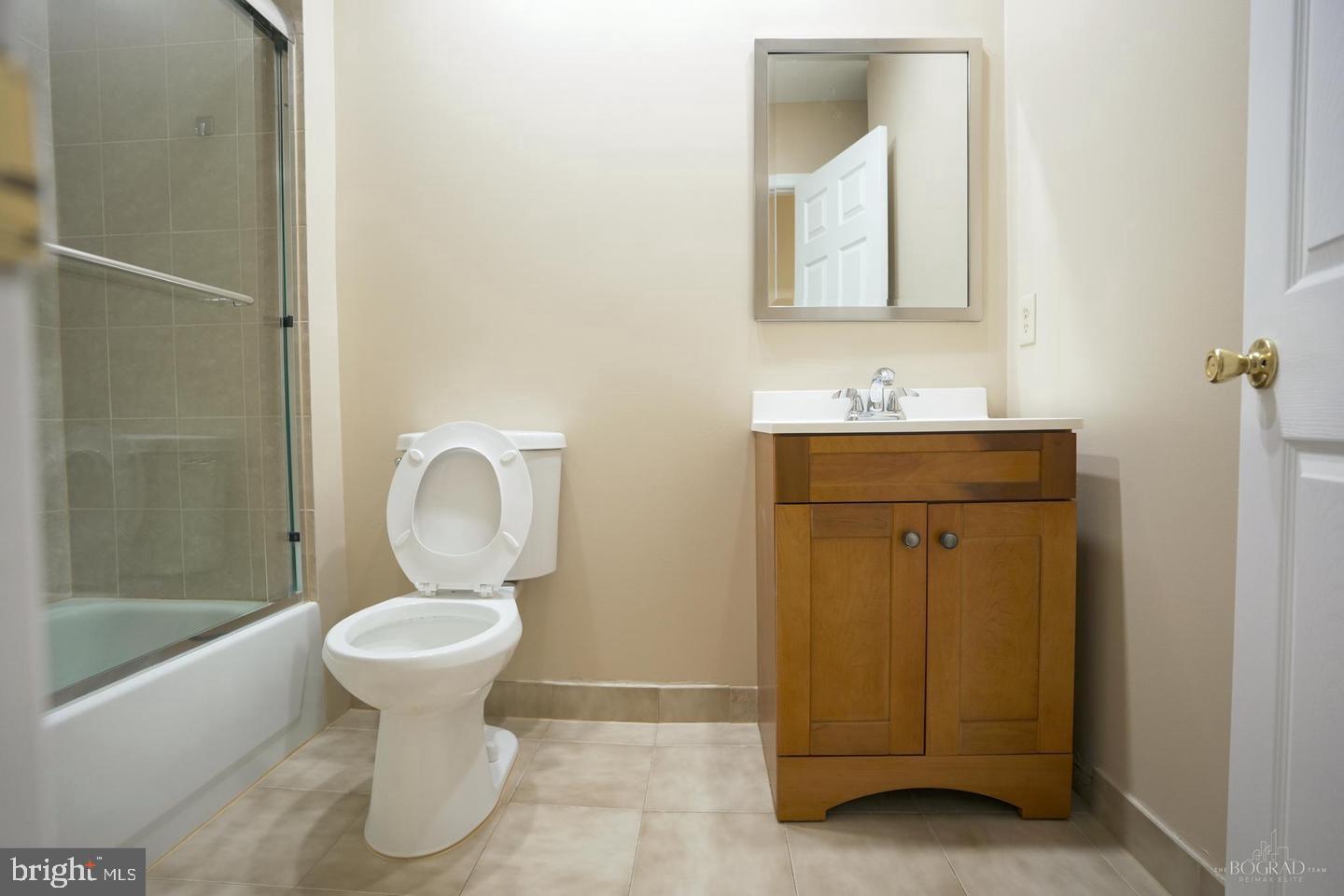 2321 E Boston St Property Photo 7