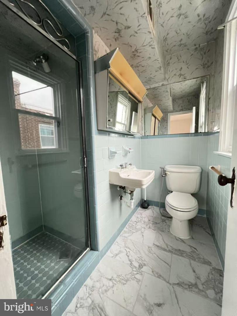 1128 Knorr St Property Photo 6