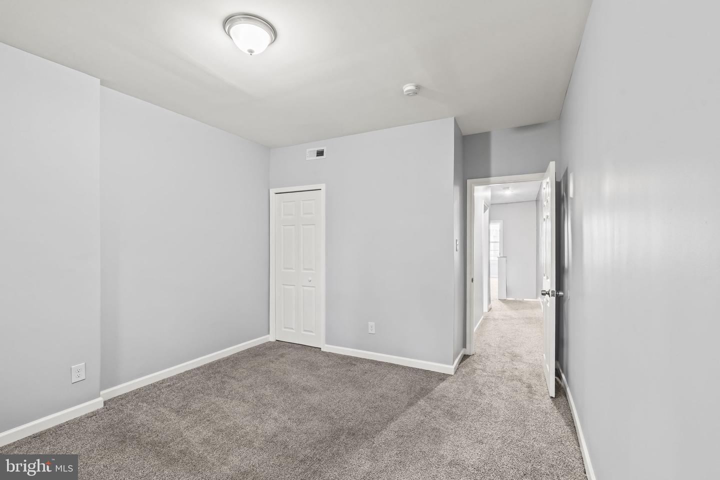 5722 Crittenden St Property Photo 22