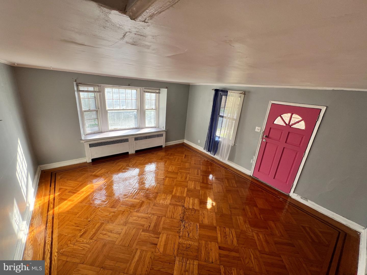 1225-00 Mc Kinley St Property Photo 7