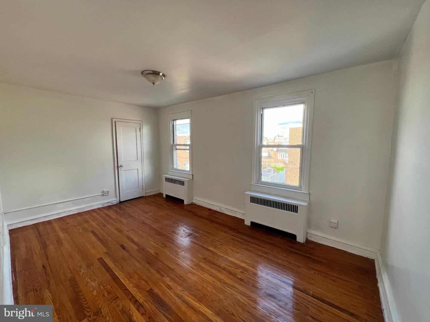 1225-00 Mc Kinley St Property Photo 9
