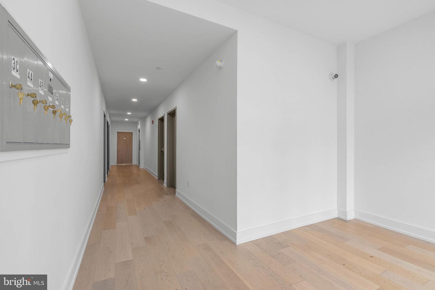 950 N 2nd St #unit 3c Property Photo 19