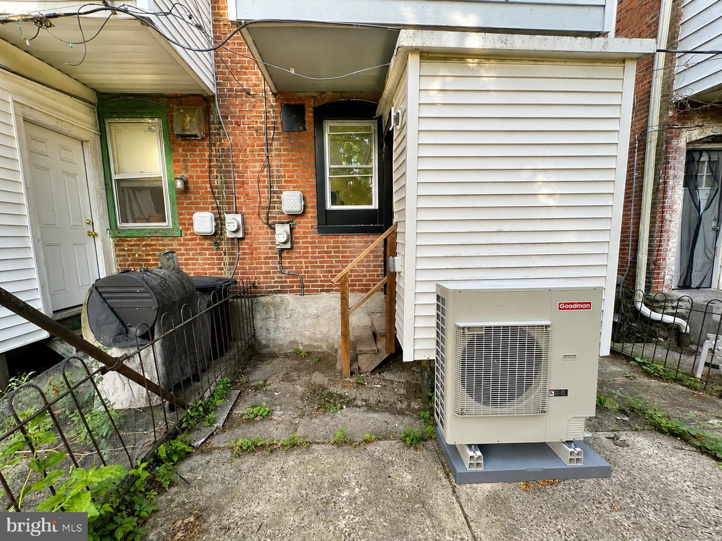 6534 N Lambert St Property Photo 19
