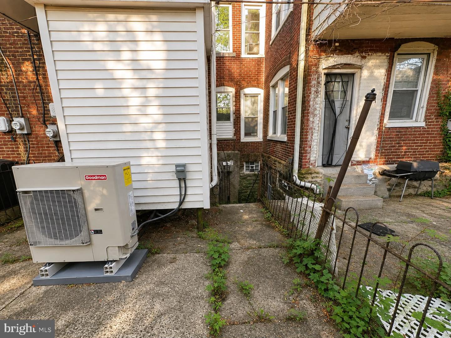 6534 N Lambert St Property Photo 20