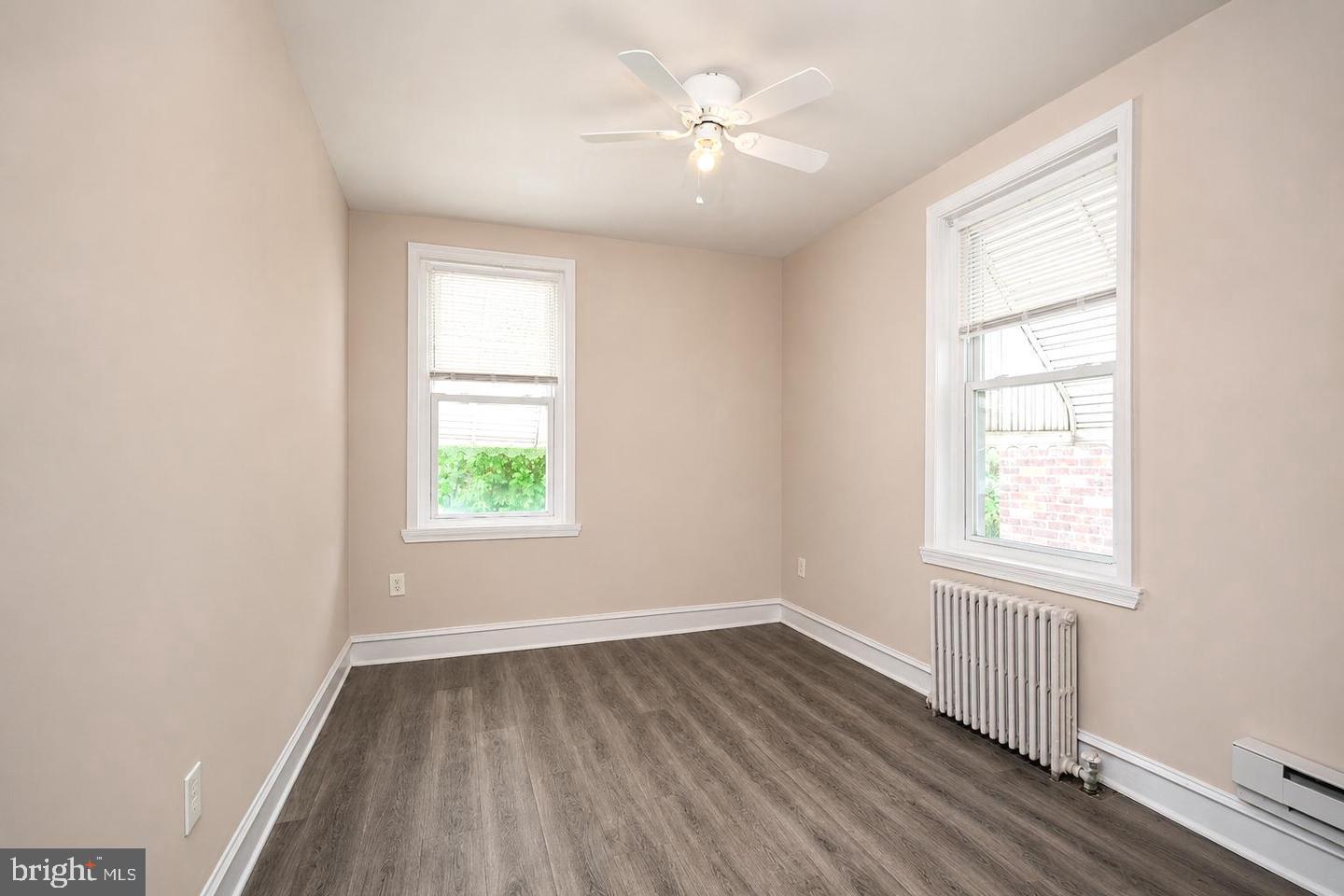 553 N Gross St Property Photo 10