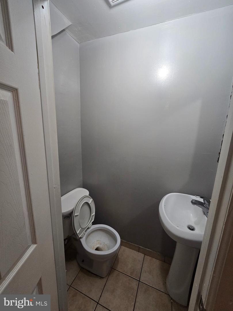 234 Furley St Property Photo 7