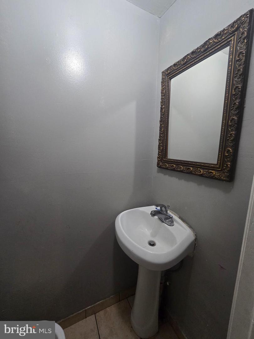 234 Furley St Property Photo 8
