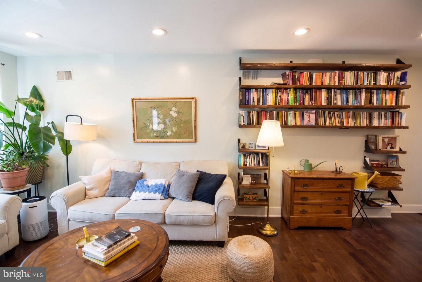2019 Emily St Property Photo 2