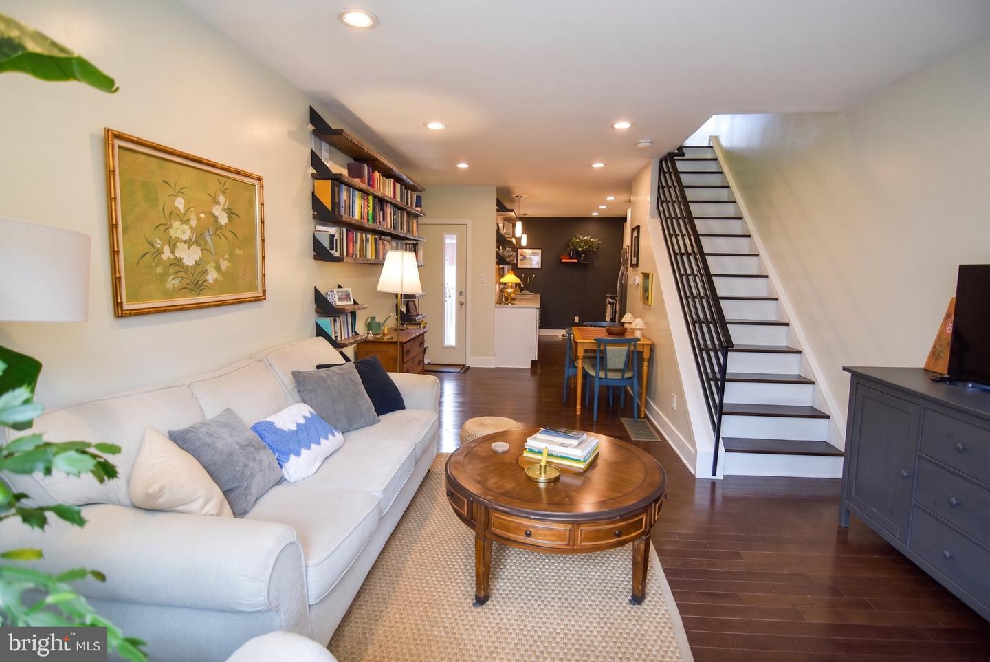 2019 Emily St Property Photo 4