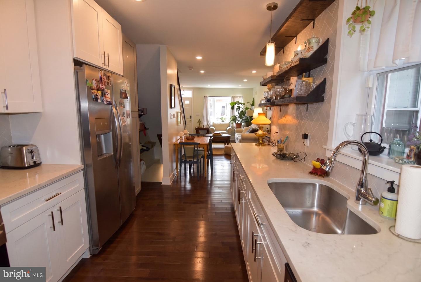 2019 Emily St Property Photo 9