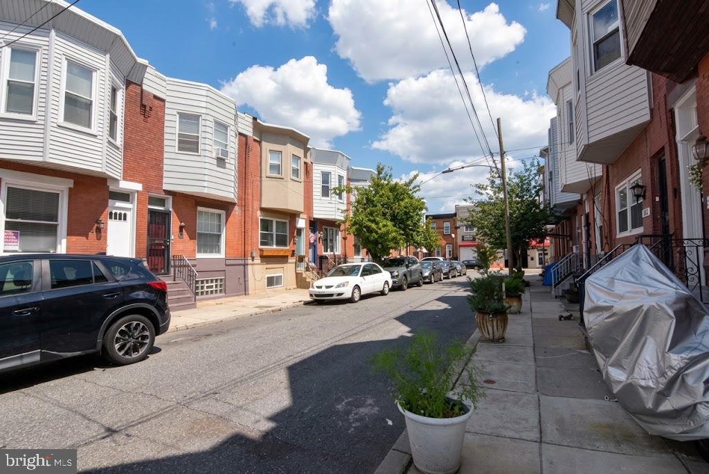 2019 Emily St Property Photo 28