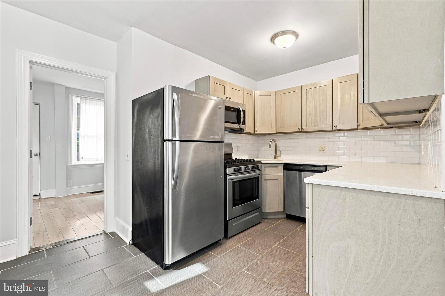 3713 Lancaster Ave Property Photo 10