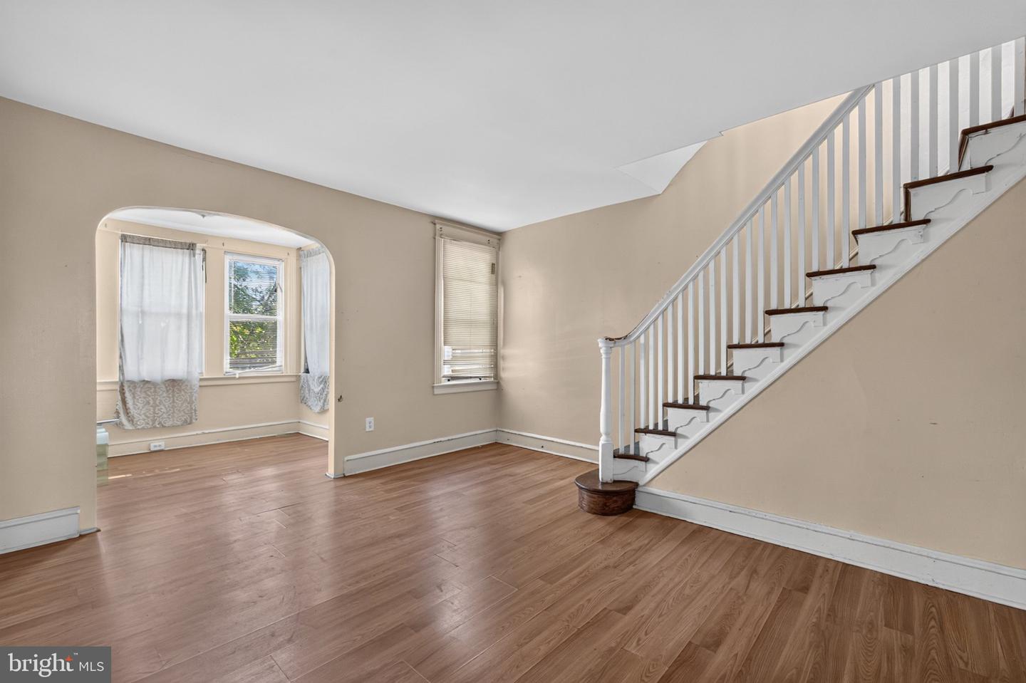 5971 Kemble Ave Property Photo 8