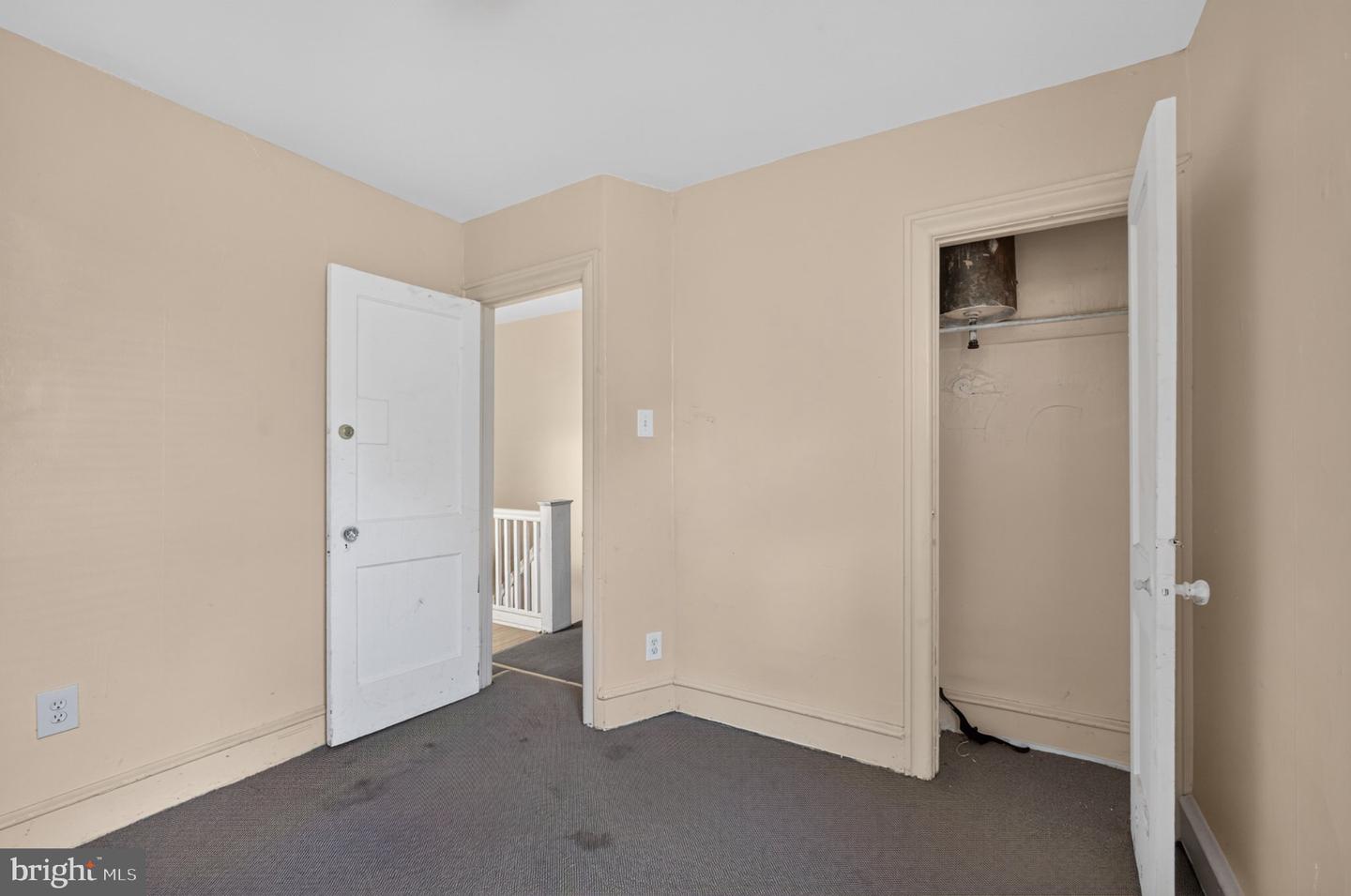 5971 Kemble Ave Property Photo 15