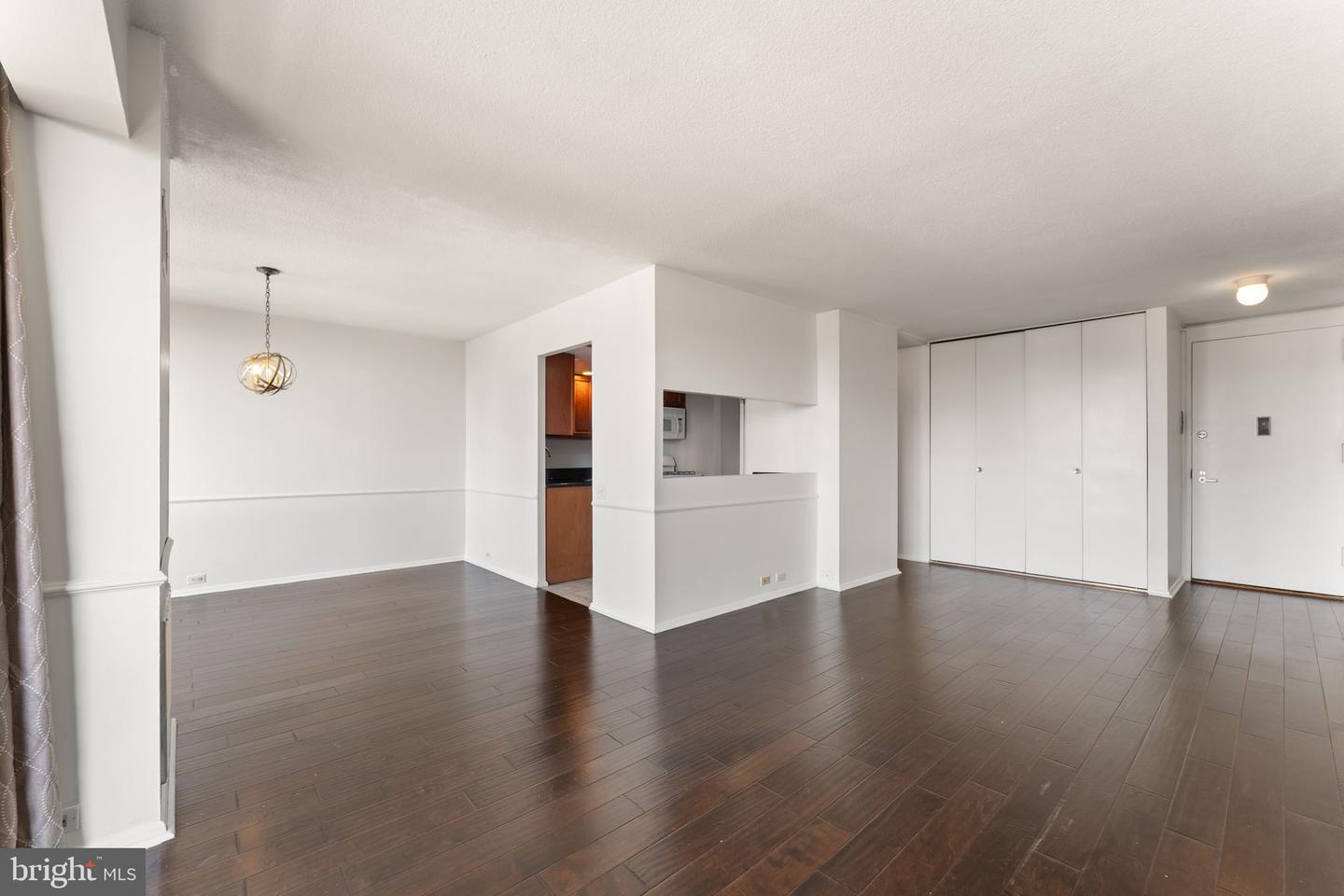 1326 Spruce St #1208 Property Photo 2