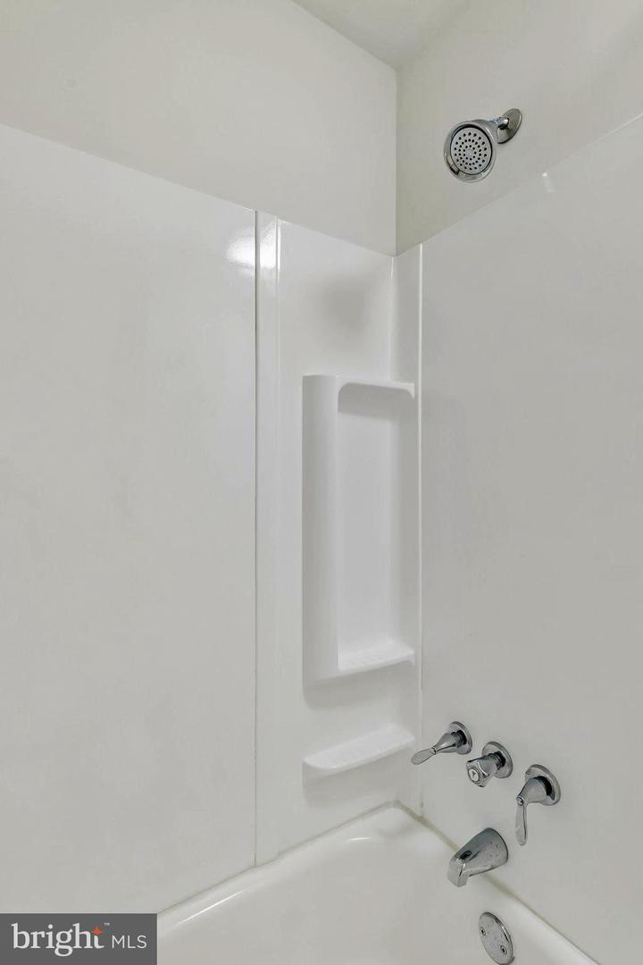 320 S Juniper St Property Photo 41