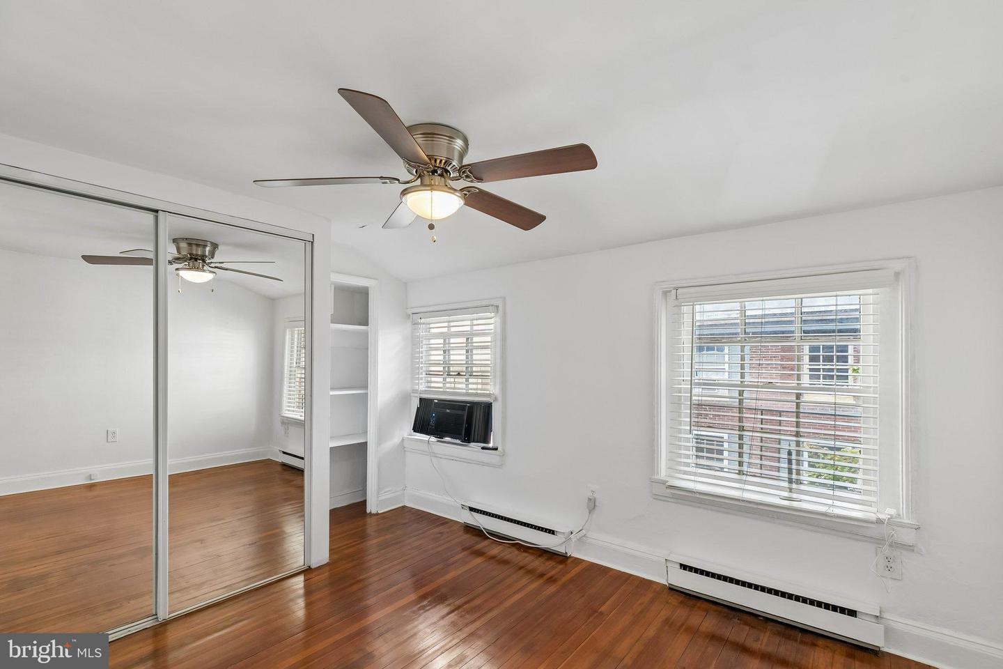 320 S Juniper St Property Photo 49