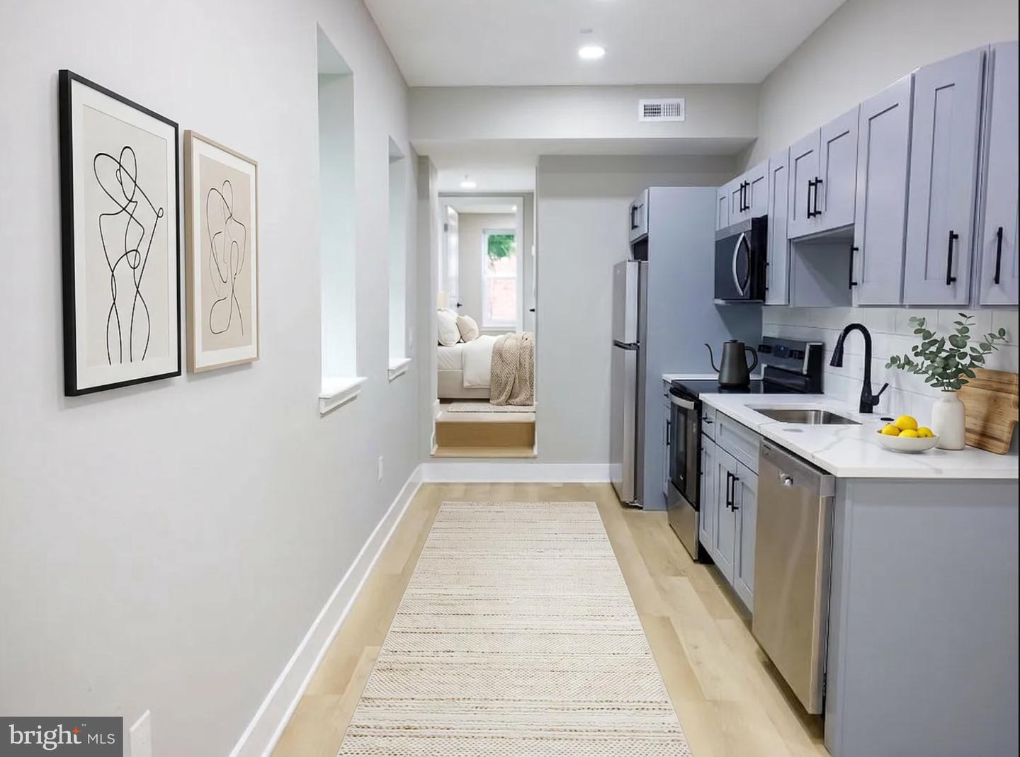 1201 LINDLEY AVE #2 Property Photo 1